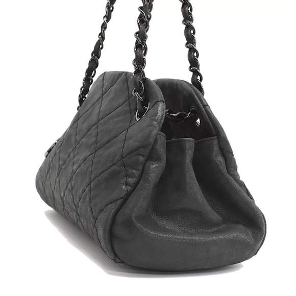 CHANEL Wildstitch CC Charm Calfskin Leather Chain Shoulder Bag ( like new) - Picture 3 of 9